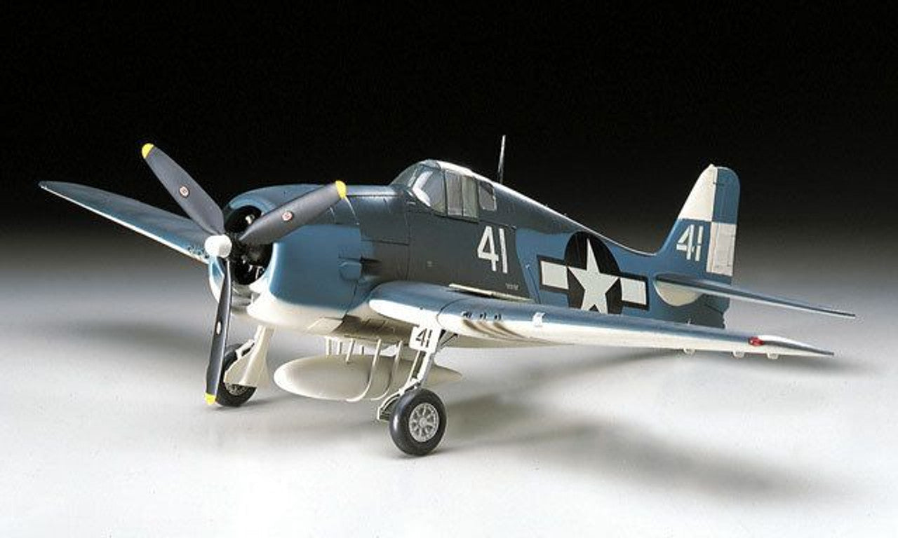 Foto de la maqueta del caza F6F3 Hellcat en escala 1:32 de Hasegwawa referencia 08057