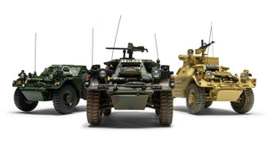 Foto frontal de las maquetas con las tres decoraciones del Ferret Scout Car Mk.1 en escala 1:35 de Airfix referencia 1386
