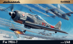 Portada de la caja de la maqueta del caza alemán Fw-190 A7 en escala 1:48 de Edurad referencia 82138