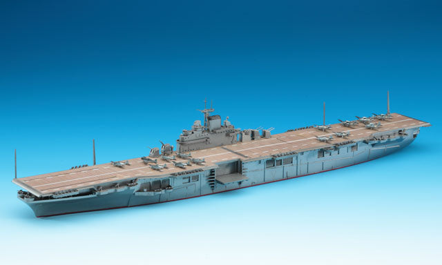 Foto del portaviones norteamericano USS Hancock en escala 1:700 de Hasegawa referencia WL708
