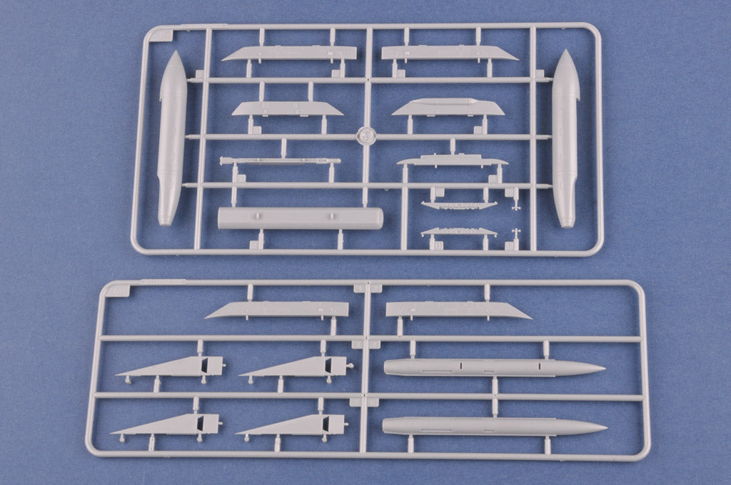 Piezas 10 de la maqueta del F-14A iraní en escala 1:48 de Hobby Boss referencia 81771