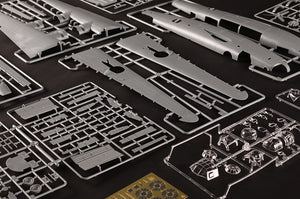 HOBBYBOSS (1/48) US B-24J Liberator