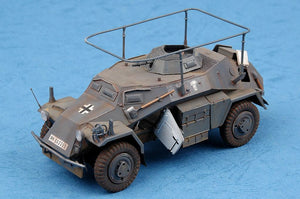 HOBBYBOSS (1/35) Sd.Kfz. 223 Leichter Panzerspähwagen Funk