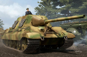 HOBBYBOSS Pz.Kpfw.VI Sd.Kfz.182 Tiger II (Henschel July-1945 Production)