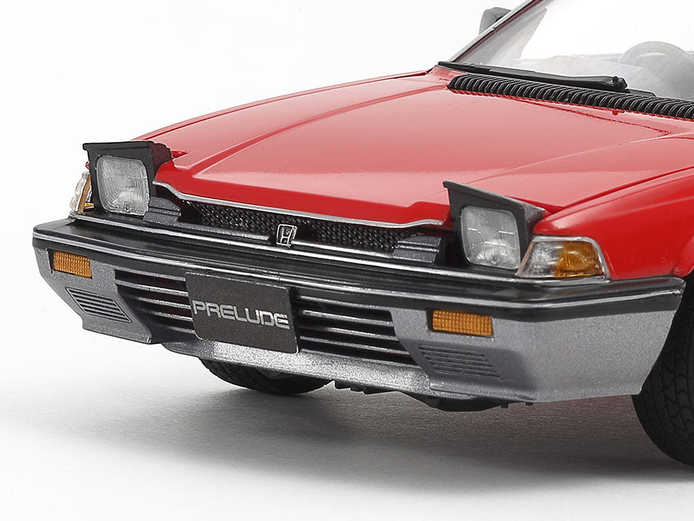 Detalle faros de la maqueta del Honda Prelude XX en escala 1:24 de Tamiya referencia 24032