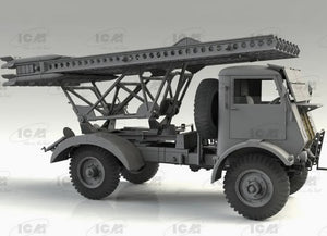 ICM (1/35) Artiglieria a razzi dell'Armata Rossa della Seconda Guerra Mondiale BM-13-16 su WOT 8, modello WOT 6 &  equipaggio