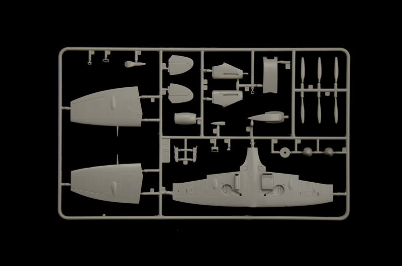 Grapa 2 de la maqueta del caza Spitfire Mk.V o Mk.IX en escala 1:72 de Italeri referencia 1482