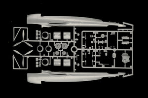 Piezas 1 de la maqueta del bombardero alemán Dornier Do 217 K1/K2 en escala 1:72 de Italeri referencia 1488