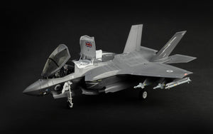 ITALERI (1/48) F-35 B Lightning II