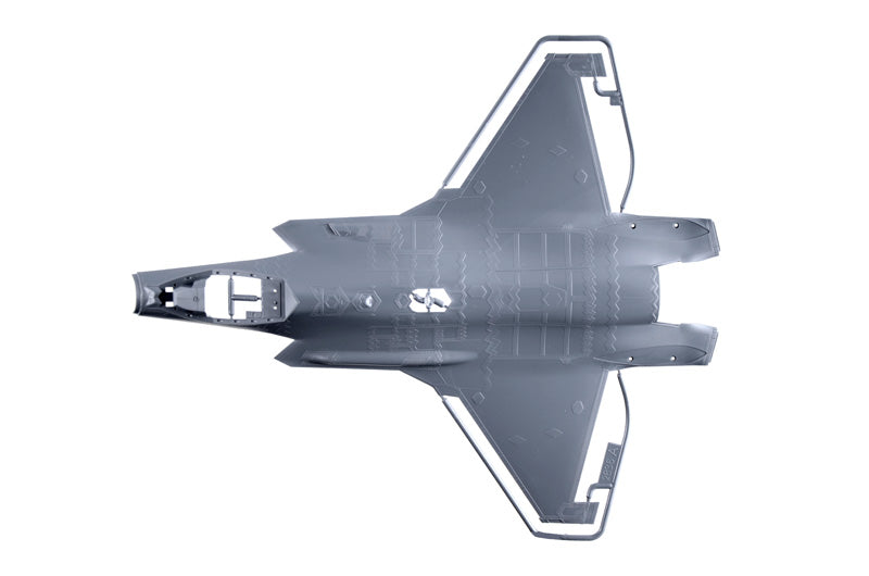 Piezas 1 de la maqueta del caza F-35A en escala 1:48 de Italeri referencia 2836