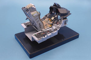 ITALERI (1/12) F-16 Cockpit