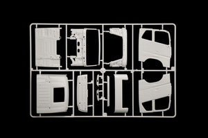 Piezas 1 de la maqueta del camión Volvo FH16 en escala 1:24 de Italeri referencia 3970