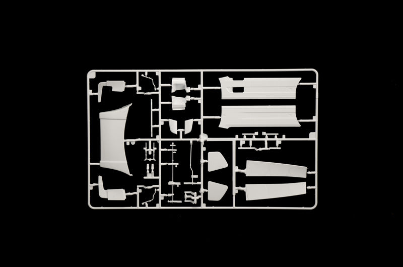 Piezas 2 de la maqueta del camión Volvo FH16 en escala 1:24 de Italeri referencia 3970