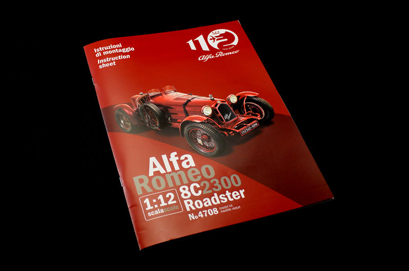 Libro de instrucciones de la maqueta del Alfa Romeo 8C 2300 Roadster en escala 1:12 de Italeri referencia 4708