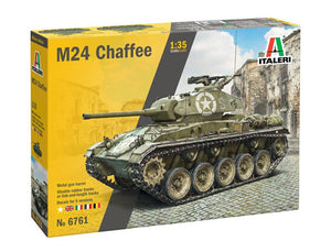 ITALERI (1/35) M24 Chaffee