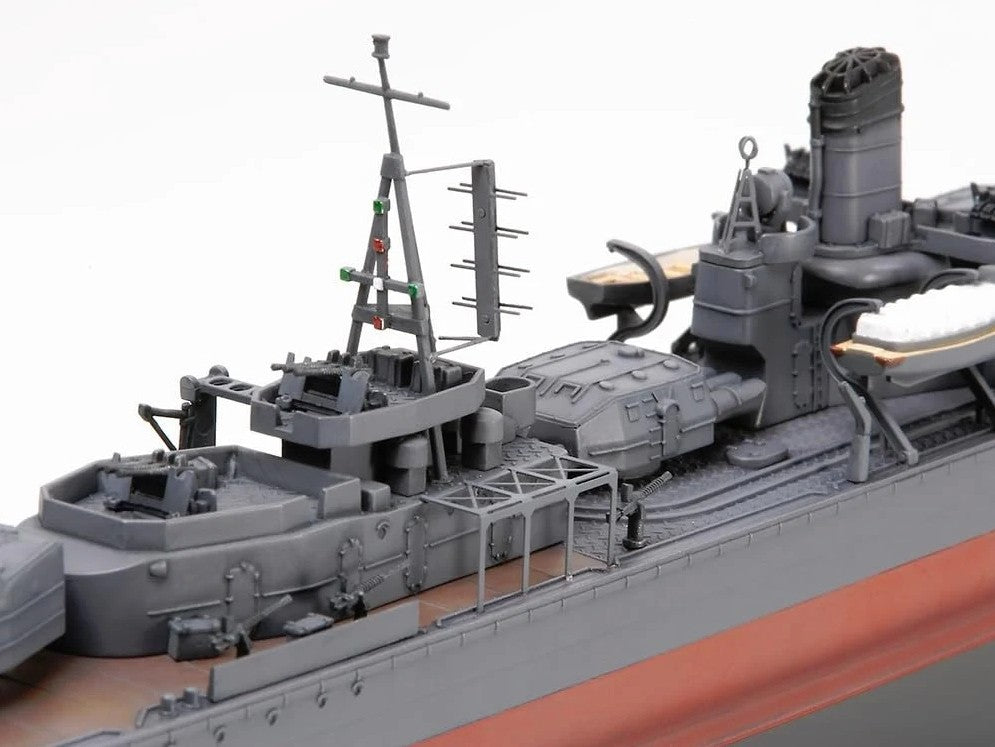 Foto de la chimenea de la maqueta del destructor aponés Yukikaze en escala 1:350 de Tamiya referencia 25218