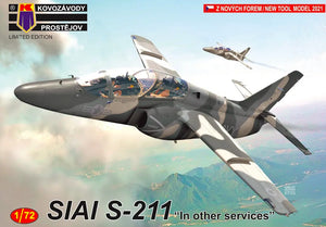 Portada de la caja de la maqueta del caza italiano SIAI S.211 en escala 1:72 del fabricante Kovozavody Prostejov referencia 72347 