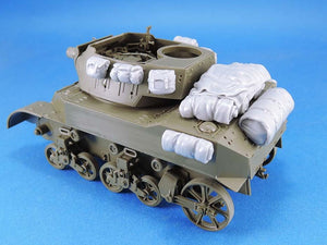 LEGEND PRODUCTIONS (1/35) US WW2 Light Tank Stowage Set
