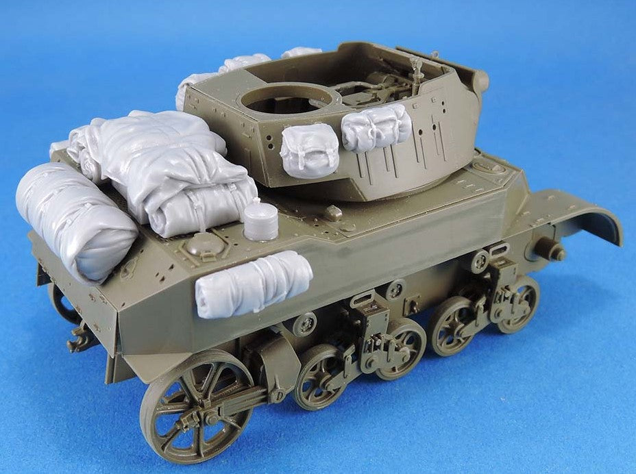 LEGEND PRODUCTIONS (1/35) US WW2 Light Tank Stowage Set