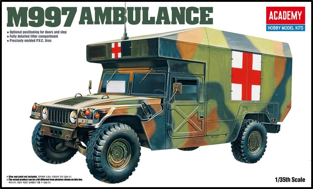 Foto de la portada de la caja de la maqueta del vehículo ambulancia M997 Humvee Maxi en escala 1:48 de Academy referencia 13243