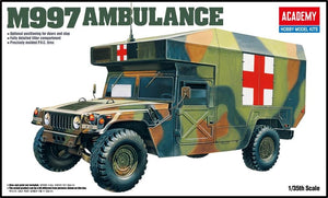 Foto de la portada de la caja de la maqueta del vehículo ambulancia M997 Humvee Maxi en escala 1:48 de Academy referencia 13243