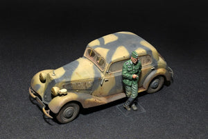 MINIART (1/35) Personenwagen Typ 170V Saloon