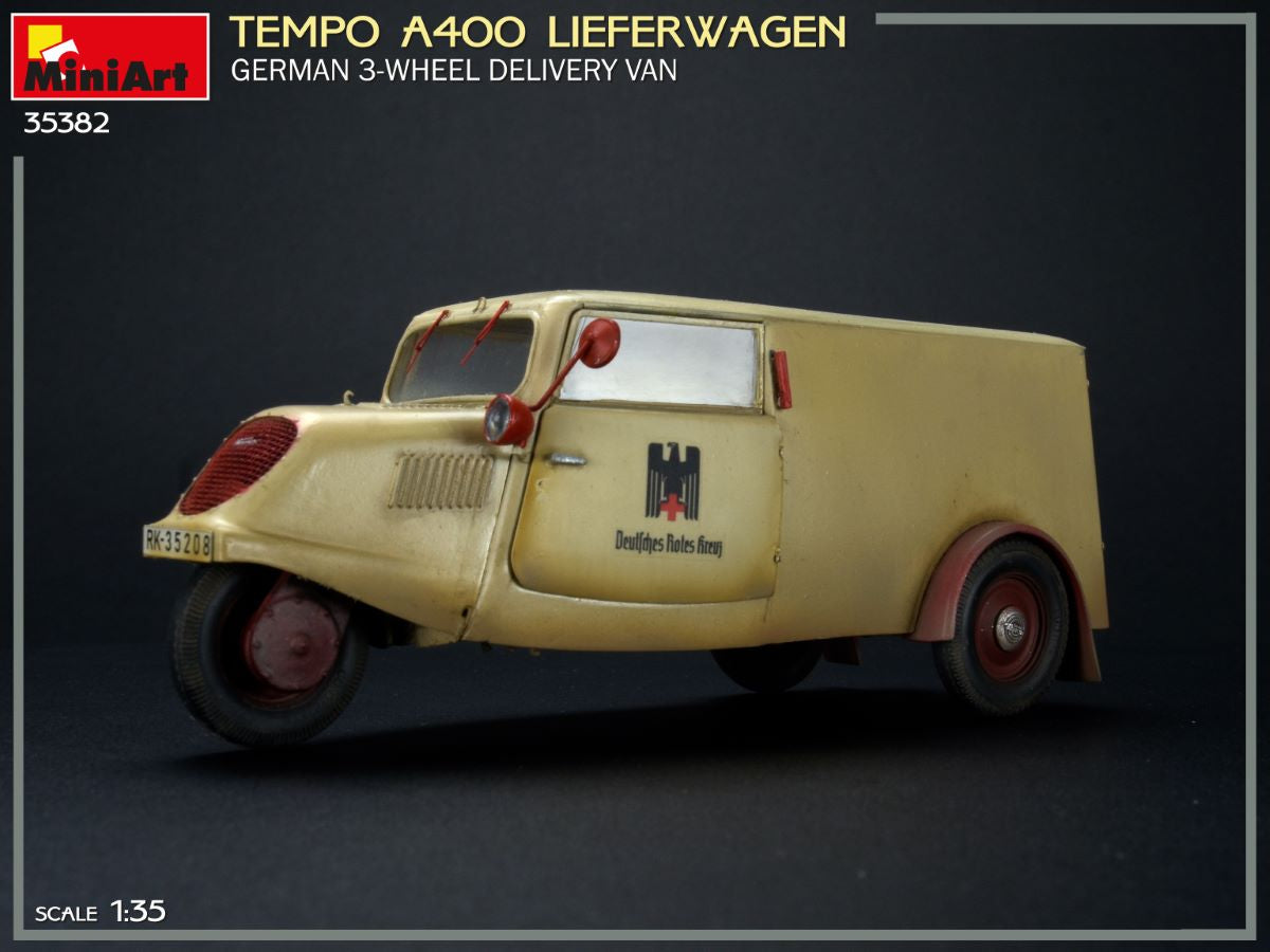 Perfil izquierdo de la maqueta del Tempo A400 de transporte multipropósito en escala 1:35 de Miniart con referencia 35382