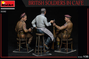 MINIART (1/35) British Soldiers In Cafe