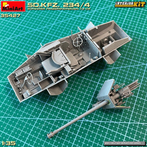 MINIART (1/35) Sd.Kfz.  234/4 Schwerer Panzerspähwagen 7,5 cm – Innenausstattung