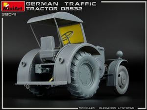 MINIART (1/35) Trattore stradale tedesco D8532
