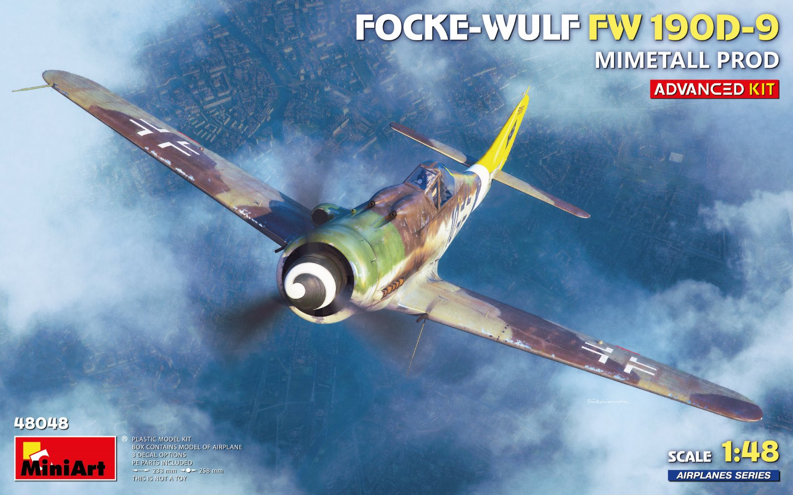 Portada de la caja de la maqueta del caza alemán Fw-190 D9 en escala 1:48 de Miniart referencia 48040