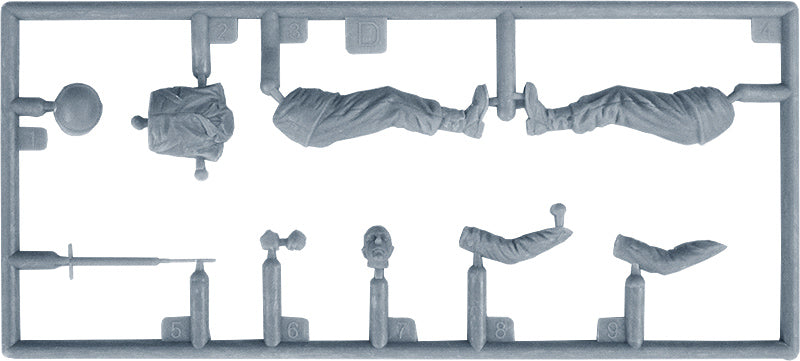 Grapa 6 de la maqueta con figuras de soldados norteamericanos en taller en escala 1:35 de Miniart referencia 53047