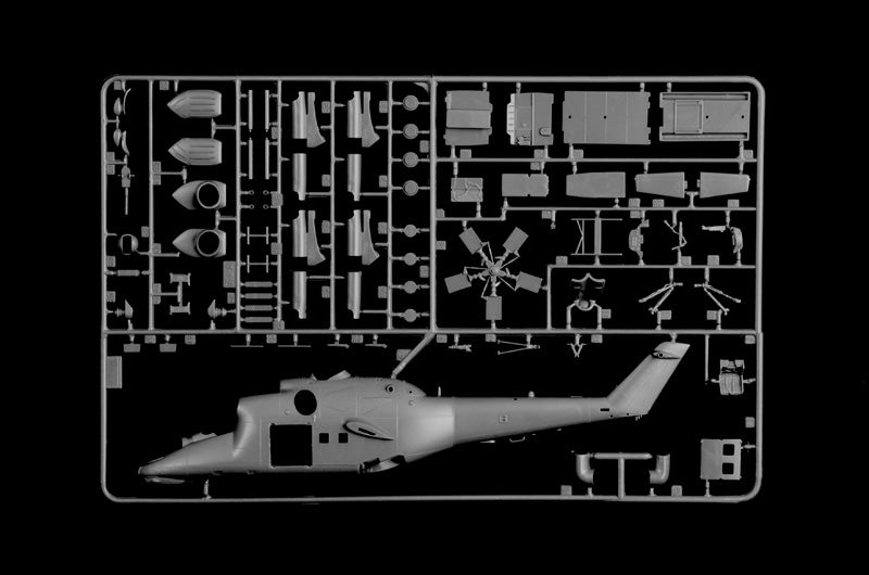 Grapa 1 de la maqueta del helicóptero ruso Mi-24 / Mi-35 en escala 1:72 de Italeri referencia 1432