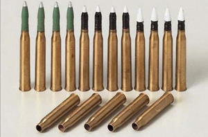Set de proyectiles de 75mm para maquetas del tanque Panther alemán en escala 1/35 del fabricante Tamiya con referencia 35173