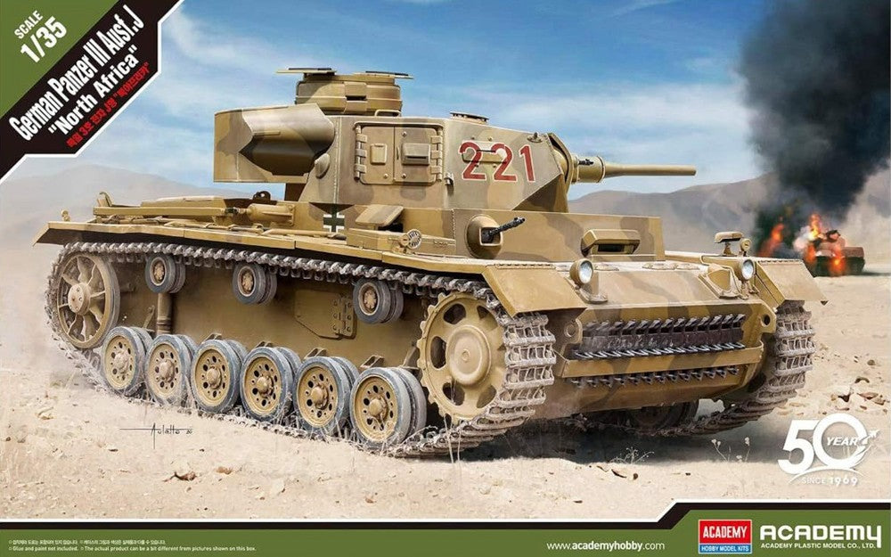 Panzer III ausf J Afrika Korps en 1:35 Academy 13531