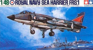 Portada de la maqueta del Hawker Sea Harrier en escala 1:48 de Tamiya con referencia 61026