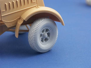 PANZER ART (1/35) Straßenräder mit Ersatzrad für Sd.Kfz.  9 „FAMO“