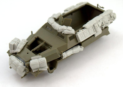 PANZER ART (1/35) Stowage set for Sd.Kfz 251C