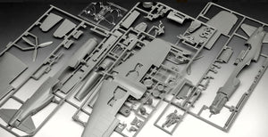 REVELL (1/48) Dornier Do 335 Pfeil