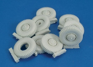 ROYAL MODEL (1/35) Wheels Sd. Kfz. 234/ 1 Puma