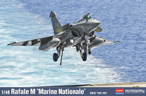 Portada de la caja del caza embarcado francés Rafale M en escala 1:48 de Academy referencia 12368