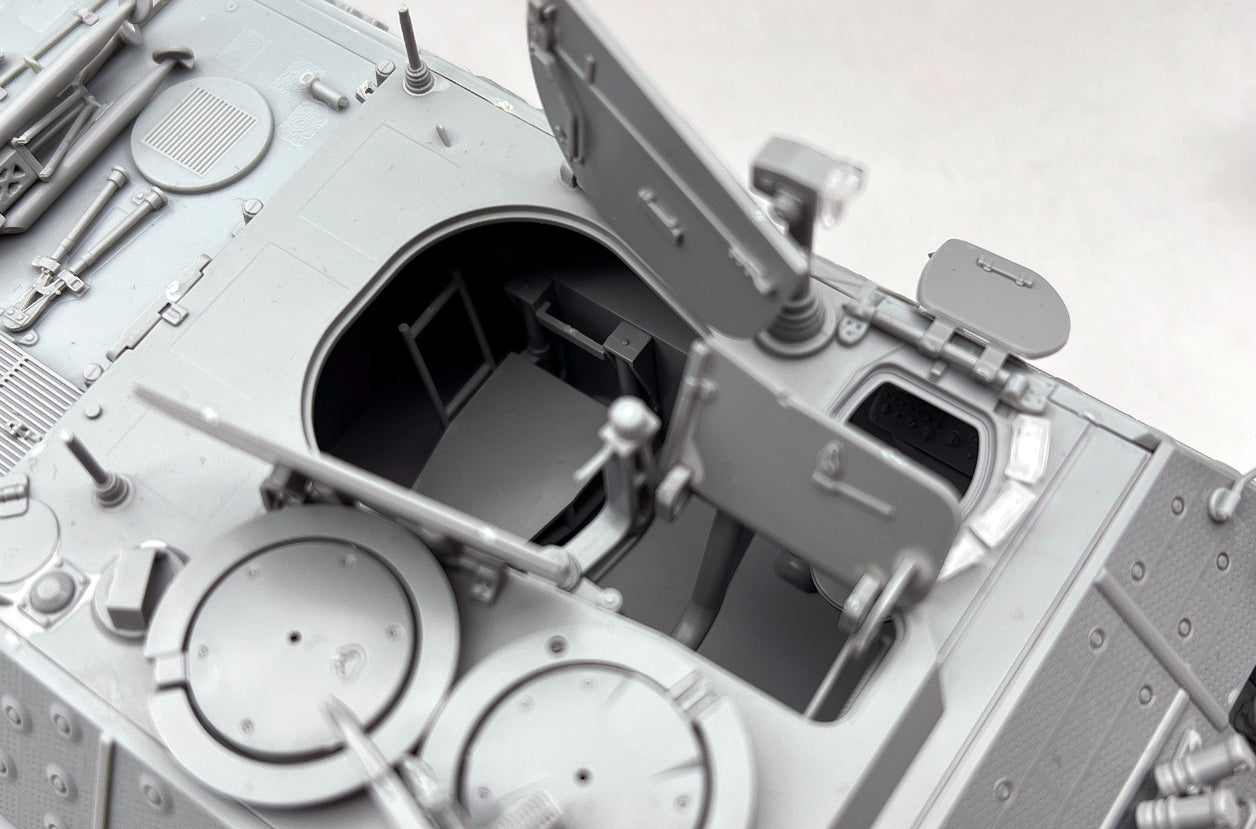 Vista superior de la maqueta del vehículo anticarro alemán Jaguar 2 en escala 1:35 de Das Werk referencia 35036