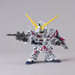 Vista disparando de la figura del SD Gundam RX-0 Unicorn Gundaml de Bandai referencia 65619