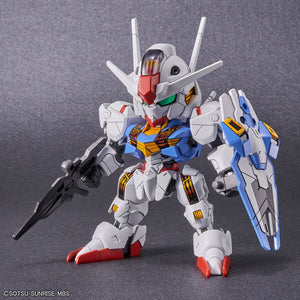 Vista frontal de la figura del SD Gundam XVX-016 Gundam Aerial de Bandai referencia 63031