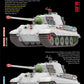 Detelle de las dos versiones de la maqueta del tanque alemán King Tiger Ausf B en la Batalla de las Ardenas en escala 1:35 del fabricante RFM