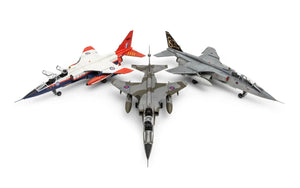 Foto de las 3 decoraciones de la maqueta del caza británico biplaza Sepecat Jaguar T.2 y T.4 en escala 1:48 de Airfix referencia A11011