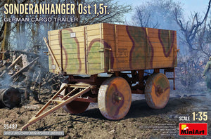 Portada de la caja de la maqueta del trailer alemán Soderanhanger Ost de 1,5 toneladas en escala 1:35 de Miniart referencia 35428