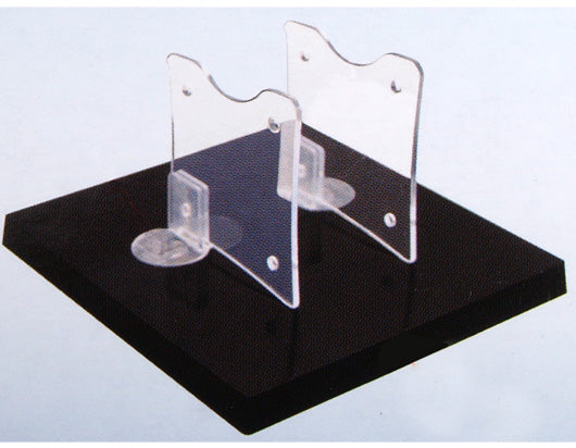 Foto del soporte para exhibir maquetas terminadas de Trumpeter referencia 09915