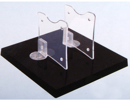 Foto del soporte para exhibir maquetas terminadas de Trumpeter referencia 09915
