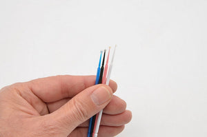 Primer plano de los bastones multiusos de AK referencia 9330